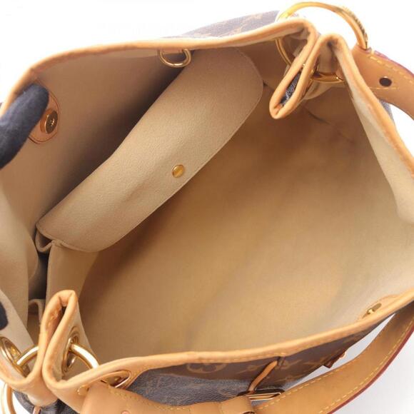 LOUIS VUITTON Brown Monogram Leather Shoulder Bag - Picture 3 of 11